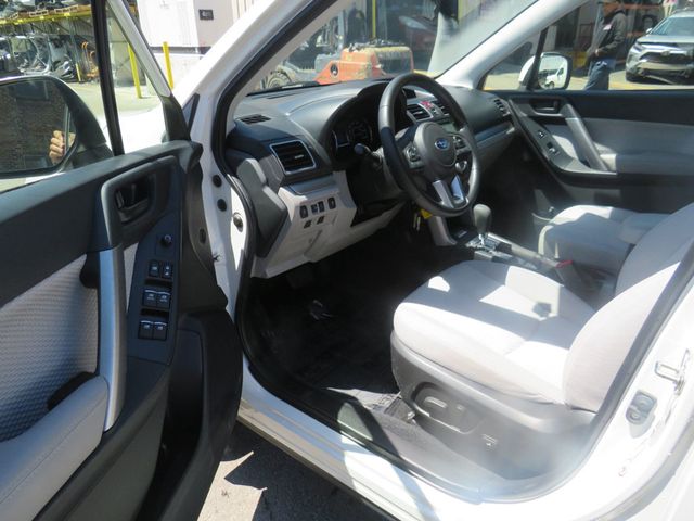 2017 Subaru Forester 2.5i Premium CVT - 23024315 - 9