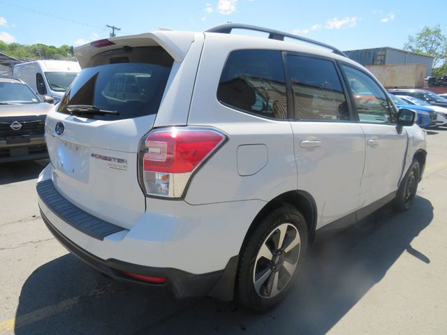 2017 Subaru Forester 2.5i Premium CVT - 23024315 - 4