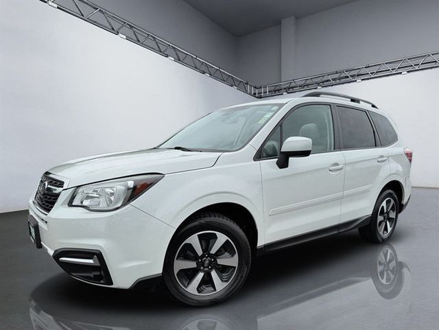 2017 Subaru Forester 2.5i Premium CVT - 23032841 - 28