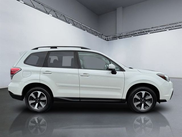 2017 Subaru Forester 2.5i Premium CVT - 23032841 - 2
