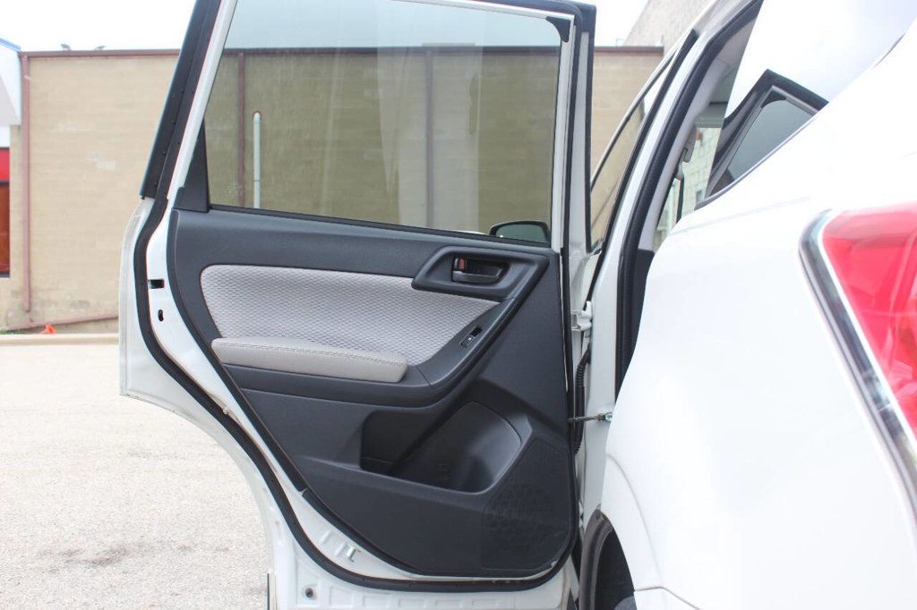 2017 Subaru Forester 2.5i Premium CVT - 22887049 - 11