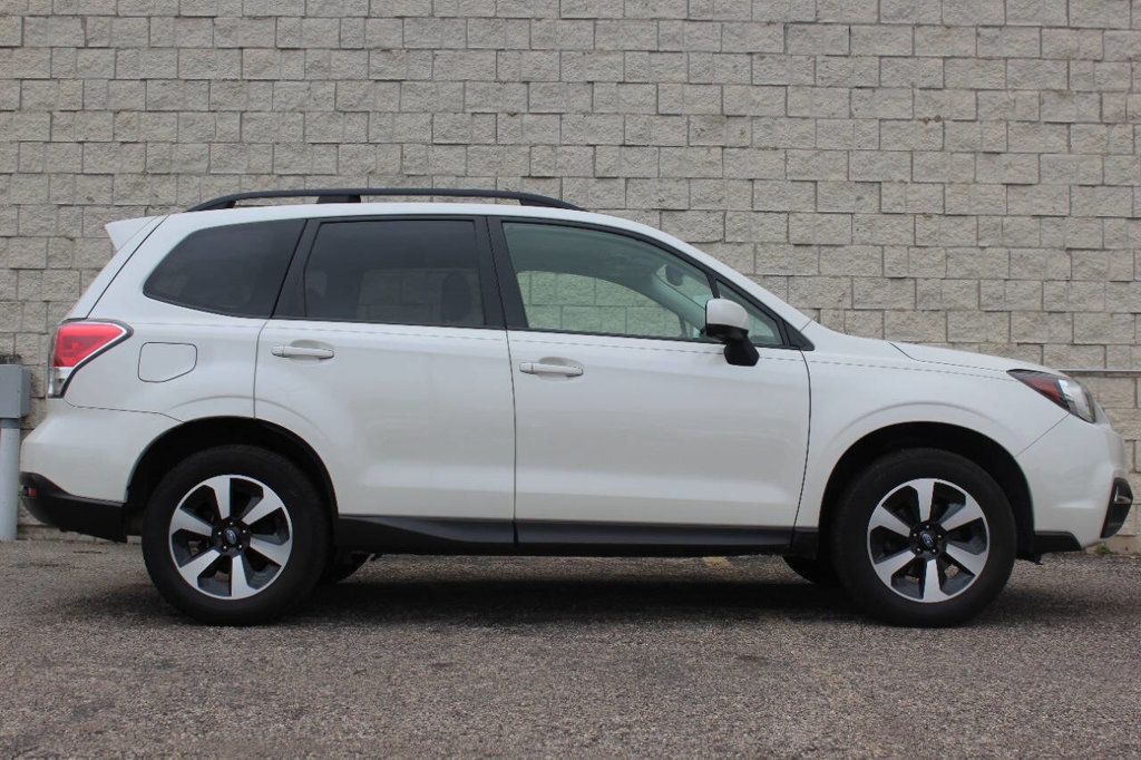 2017 Subaru Forester 2.5i Premium CVT - 22887049 - 5