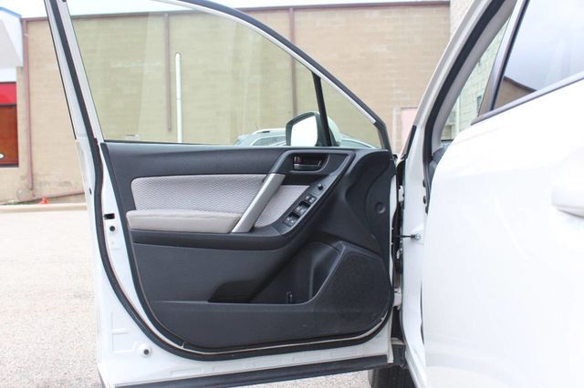 2017 Subaru Forester 2.5i Premium CVT - 22887049 - 8