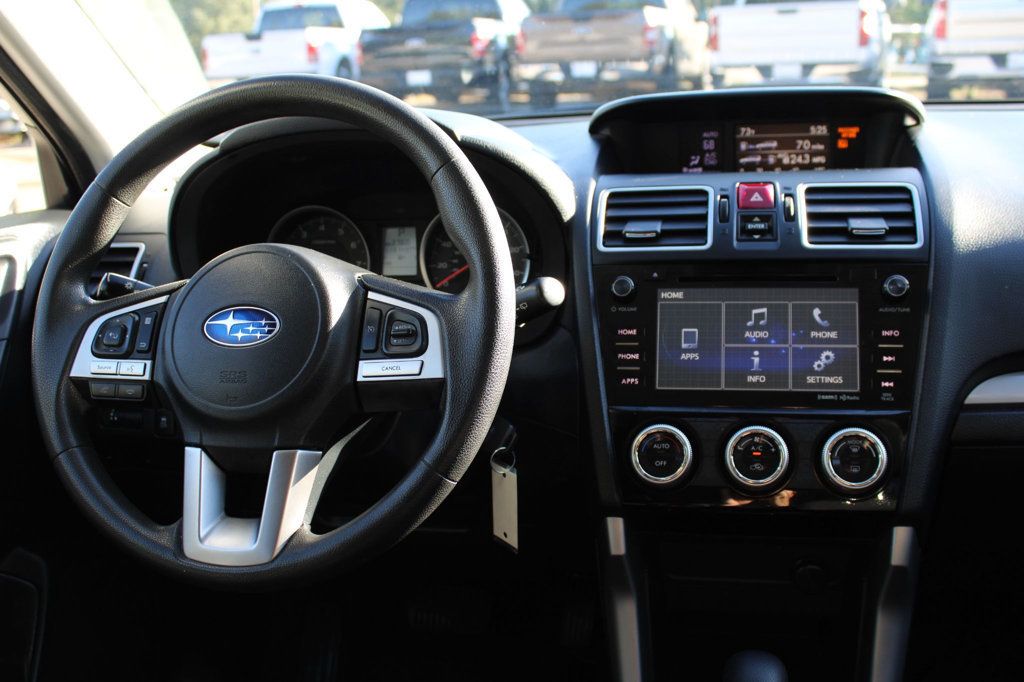 2017 Subaru Forester 2.5i Premium photo 11