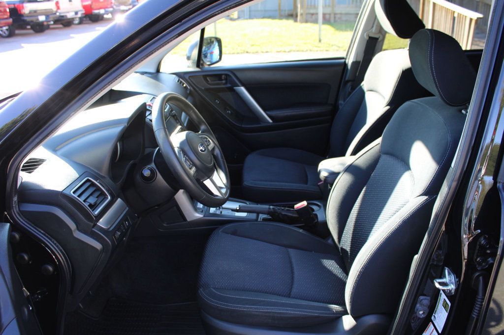 2017 Subaru Forester 2.5i Premium photo 12