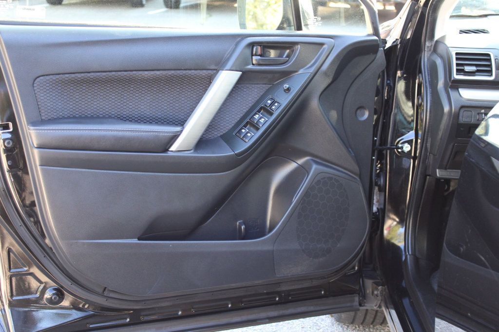2017 Subaru Forester 2.5i Premium photo 16