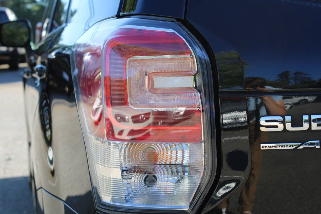 2017 Subaru Forester 2.5i Premium photo 32