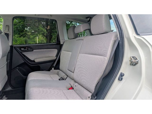 2017 Subaru Forester 2.5i Premium CVT - 22947267 - 16