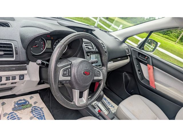 2017 Subaru Forester 2.5i Premium CVT - 22947267 - 17