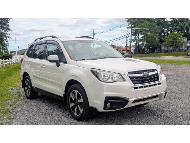 2017 Subaru Forester 2.5i Premium CVT - 22947267 - 2