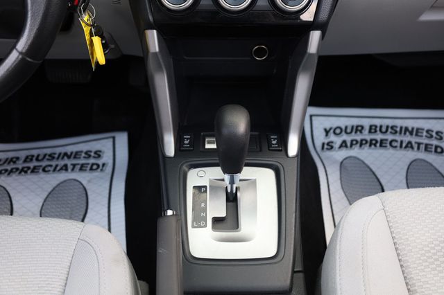 2017 Subaru Forester 2.5i Premium CVT - 22886549 - 43