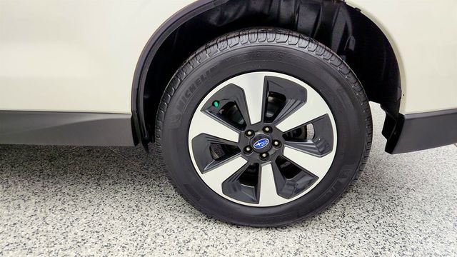 2017 Subaru Forester 2.5i Premium CVT - 22964406 - 8