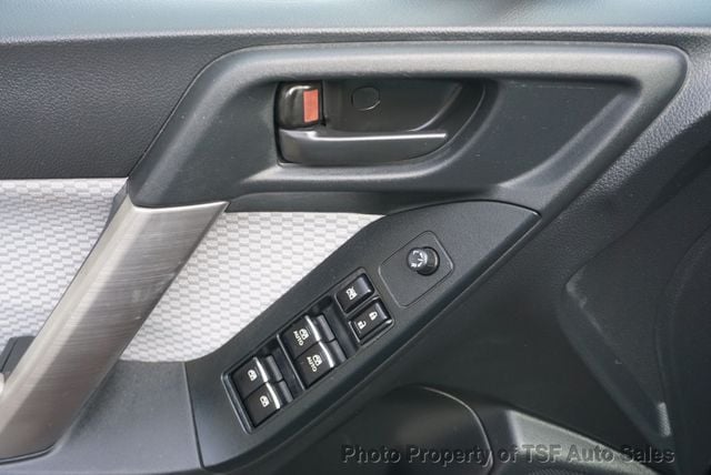 2017 Subaru Forester 2.5i Premium CVT REAR CAMERA PANORAMIC ROOF HEATED SEATS  - 23040278 - 32