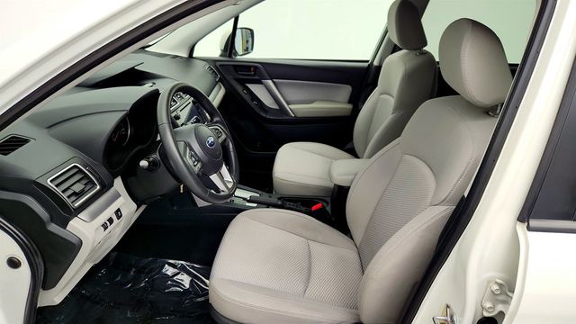 2017 Subaru Forester 2.5i Premium CVT with All-Weather Package - 22964406 - 19