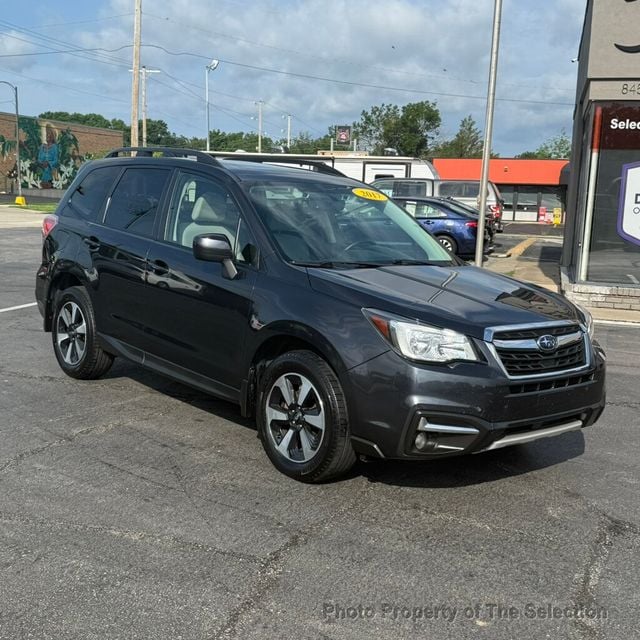 2017 Subaru Forester 2.5i PREMIUM W/EYESIGHT, BLINDSPOT & POWER LIFT GATE PACKAGE - 23033779 - 1