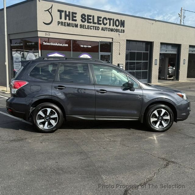 2017 Subaru Forester 2.5i PREMIUM W/EYESIGHT, BLINDSPOT & POWER LIFT GATE PACKAGE - 23033779 - 19