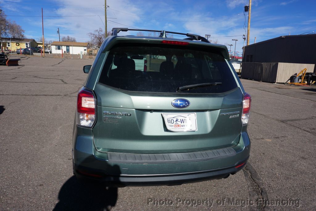 2017 Subaru Forester 2.5i Touring CVT - 22956022 - 2