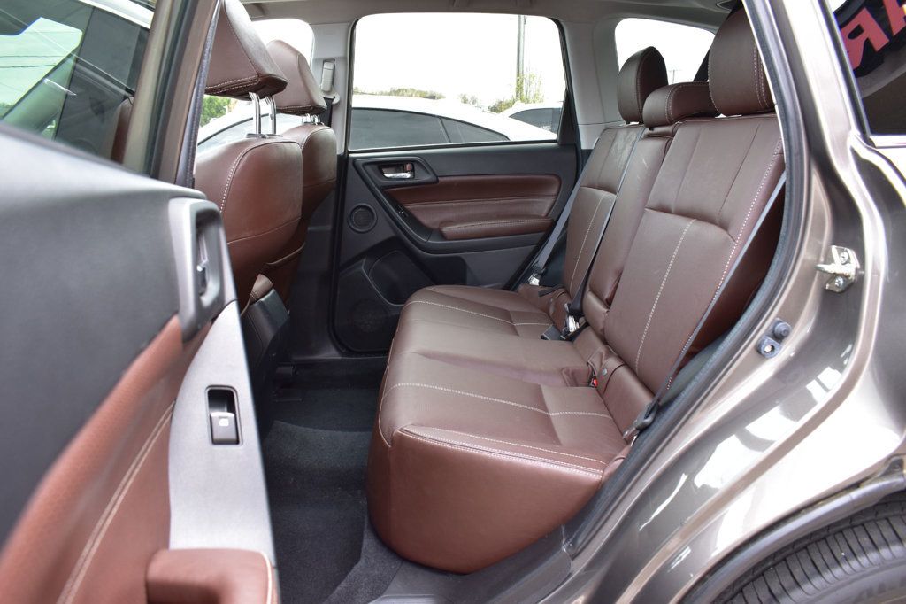 2017 Subaru Forester 2.5i Touring CVT - 22999679 - 19