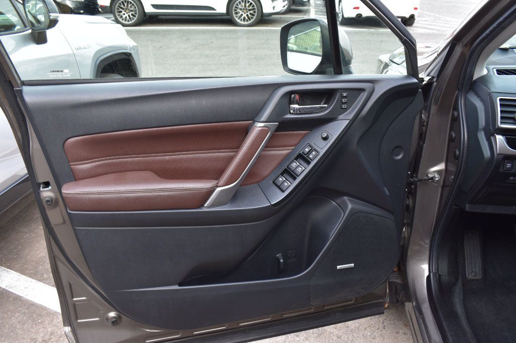 2017 Subaru Forester 2.5i Touring CVT - 22999679 - 44