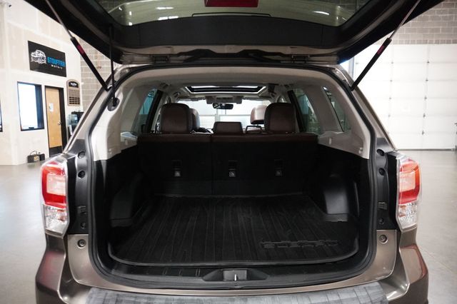 2017 Subaru Forester 2.5i Touring CVT - 23025530 - 13