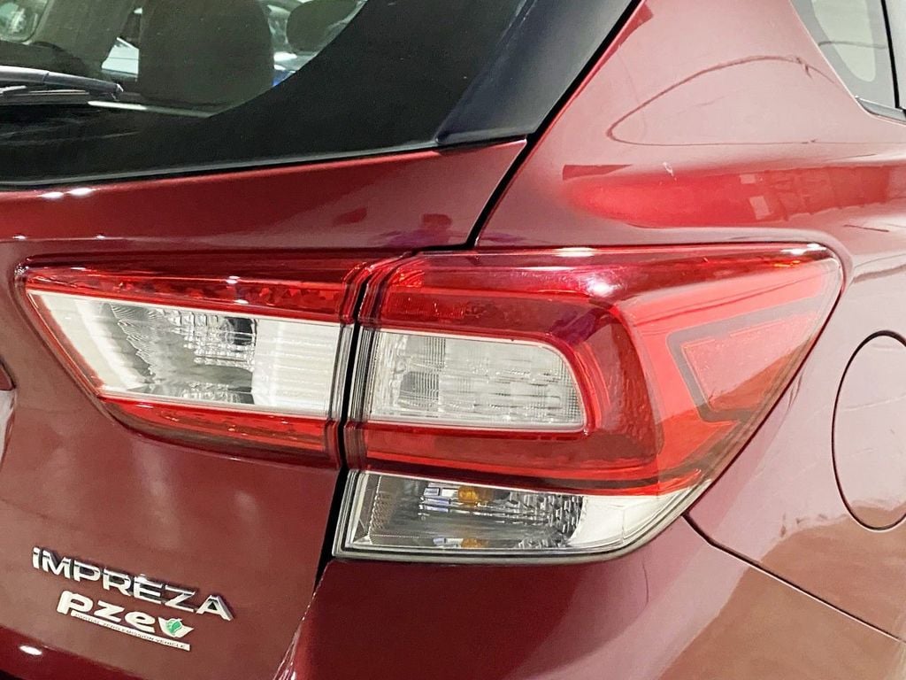 2017 Subaru Impreza 2.0i Premium 5-door CVT - 22211264 - 12