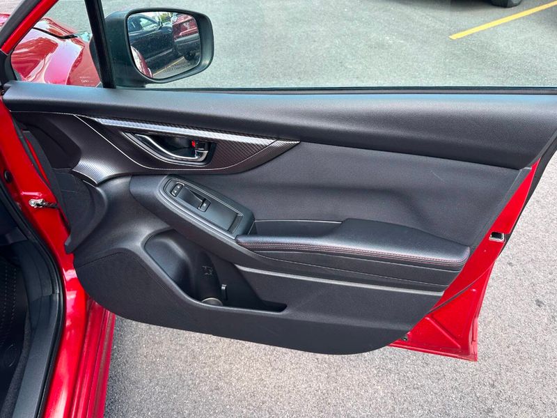 2017 Subaru Impreza 2.0i Sport 5-door CVT - 22880358 - 21