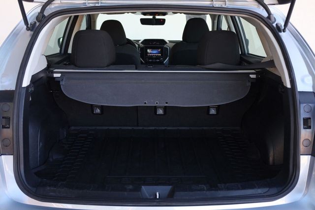 2017 Subaru Impreza Premium - 23093855 - 12