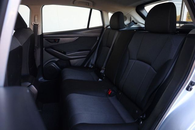 2017 Subaru Impreza Premium - 23093855 - 19