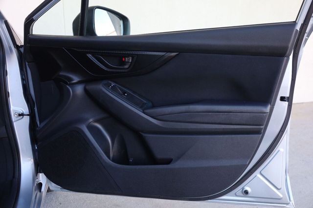 2017 Subaru Impreza Premium - 23093855 - 23