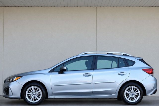 2017 Subaru Impreza Premium - 23093855 - 2