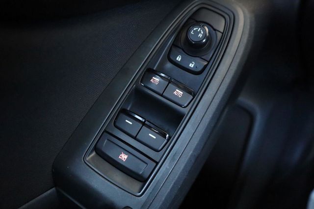 2017 Subaru Impreza Premium - 23093855 - 32