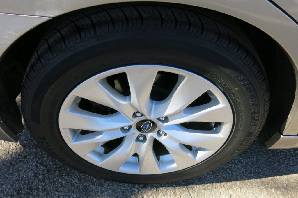 2017 Subaru Legacy 2.5i - 22996707 - 33