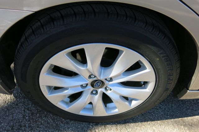 2017 Subaru Legacy 2.5i - 22996707 - 33