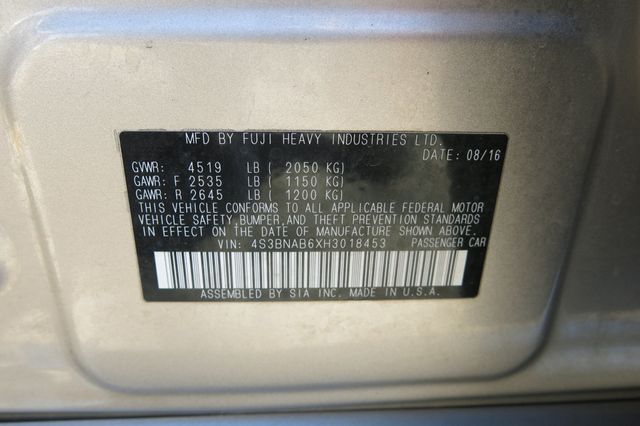 2017 Subaru Legacy 2.5i - 22996707 - 35