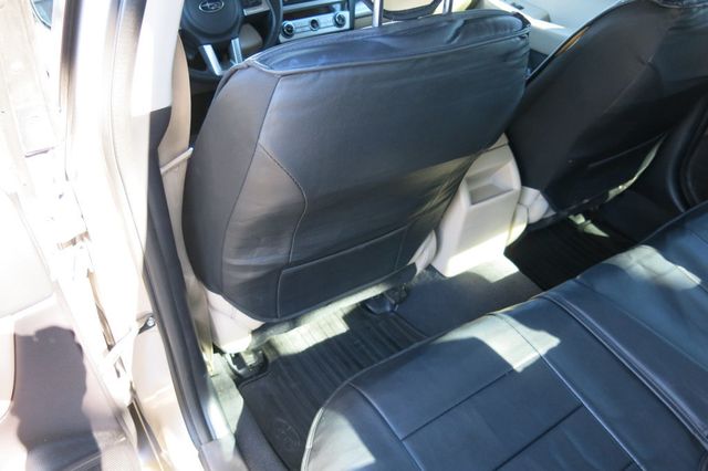 2017 Subaru Legacy 2.5i - 22996707 - 42