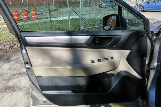 2017 Subaru Legacy 2.5i - 22996707 - 46