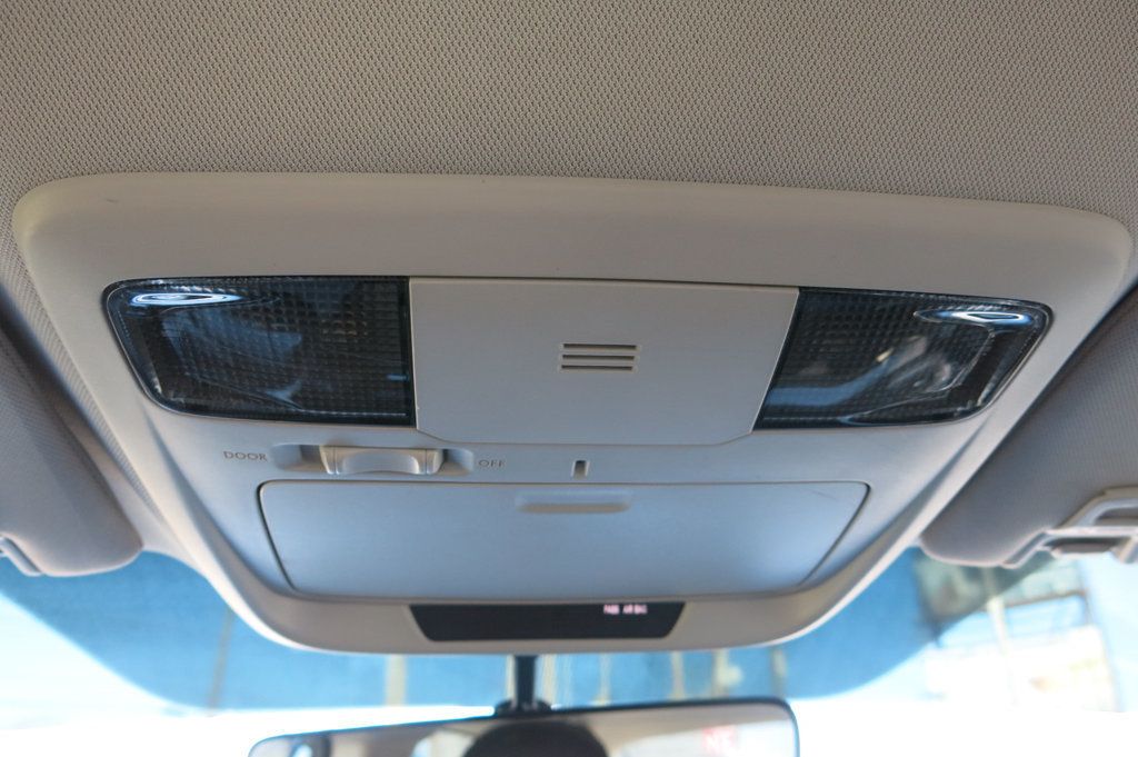 2017 Subaru Legacy 2.5i - 22996707 - 54