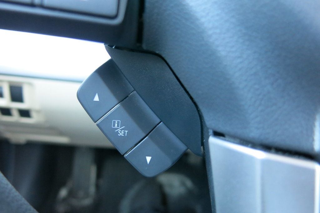 2017 Subaru Legacy 2.5i - 22996707 - 69