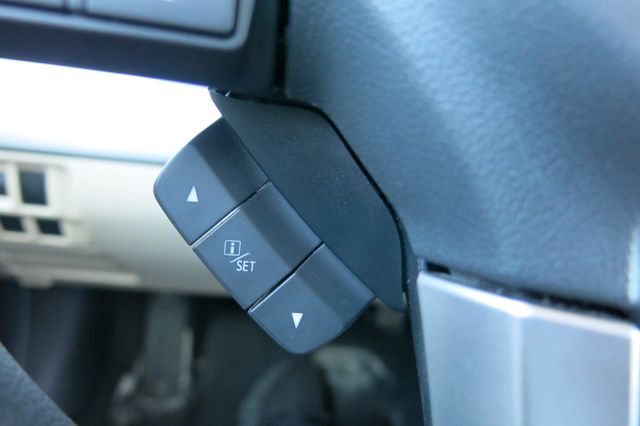 2017 Subaru Legacy 2.5i - 22996707 - 69