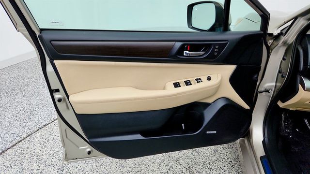 2017 Subaru Legacy 2.5i Limited w/ Auto-Dimming Mirror & Blind Spot Detection - 23079153 - 10