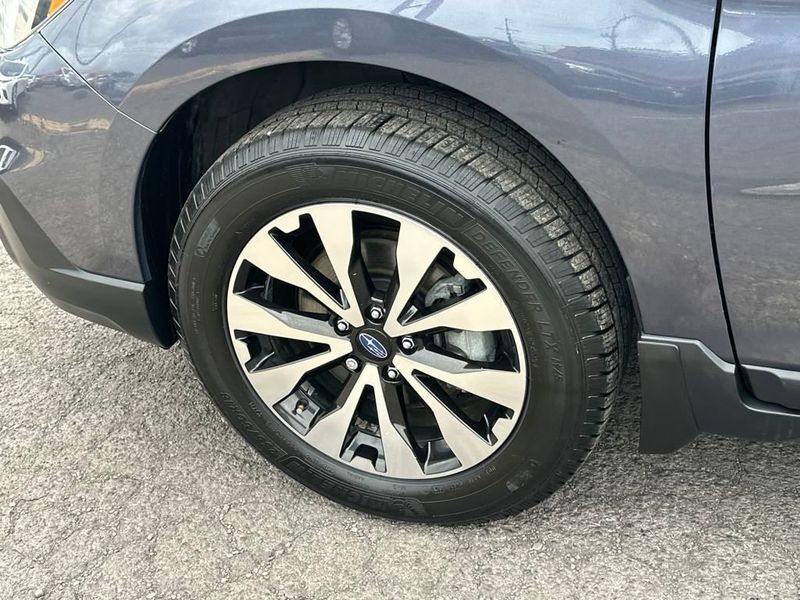 2017 Subaru Outback 2.5i - 22943623 - 11