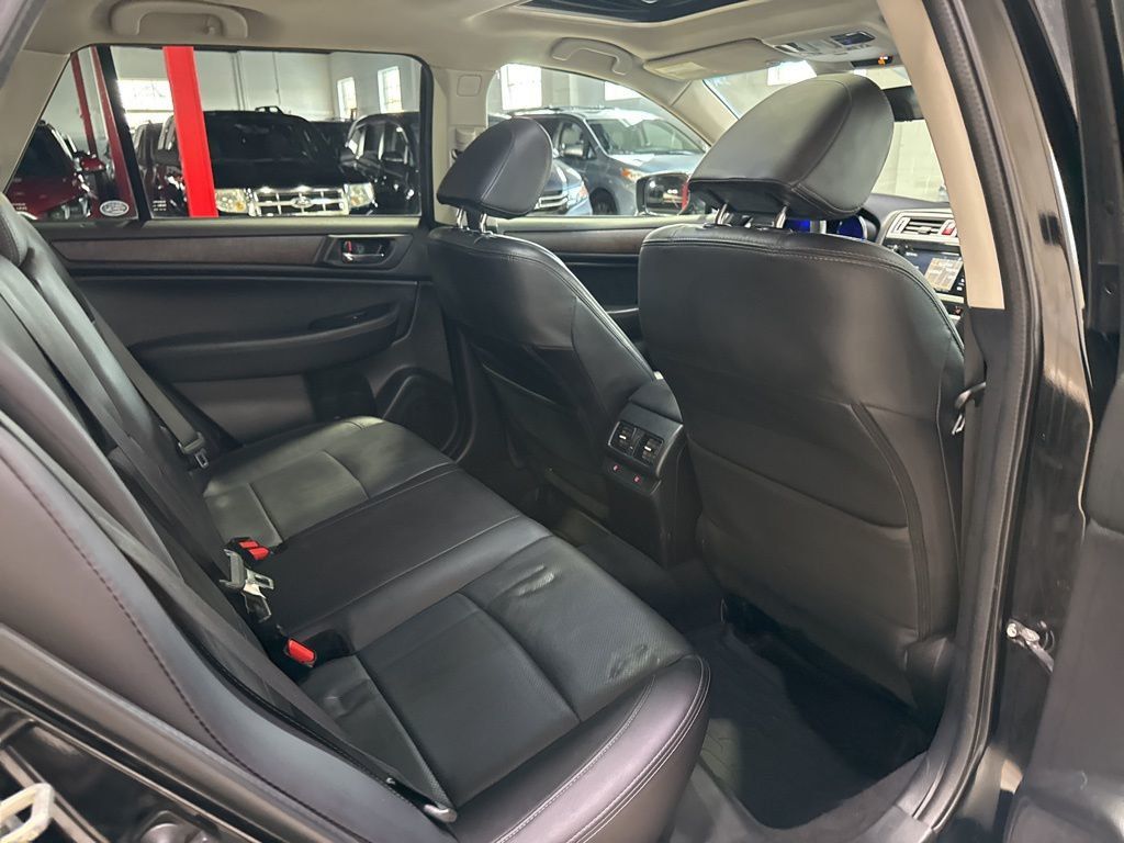 2017 Subaru Outback 2.5i - 23008307 - 38