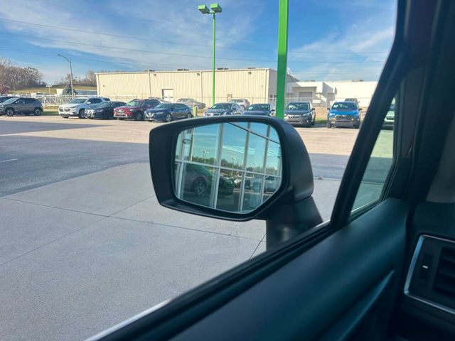 2017 Subaru Outback 2.5i Premium - 22947274 - 19