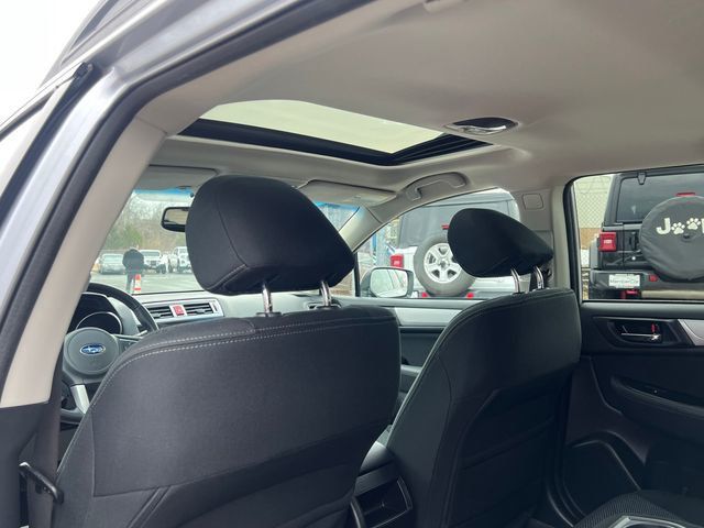 2017 Subaru Outback 2.5i Premium - 22988292 - 13