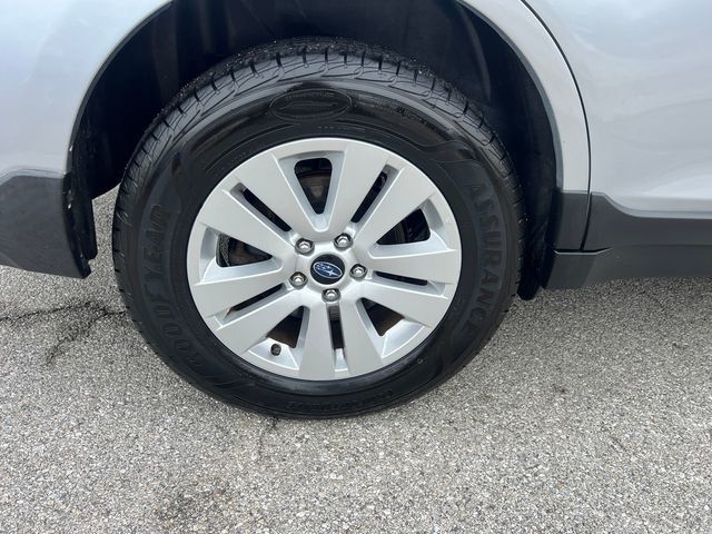 2017 Subaru Outback 2.5i Premium - 22988292 - 17