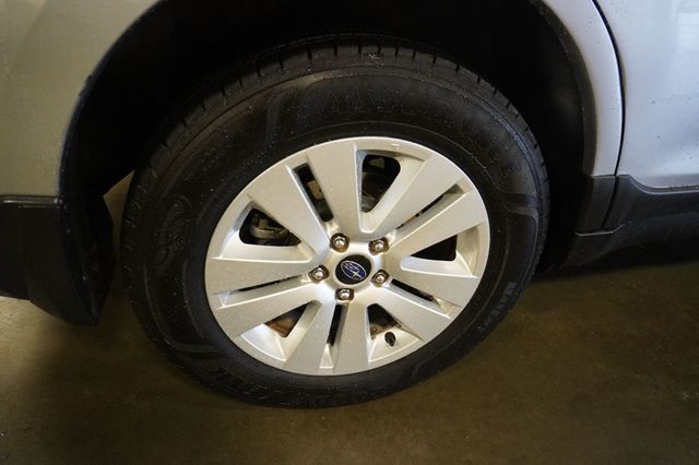 2017 Subaru Outback 2.5i Premium Wagon - 22997738 - 15