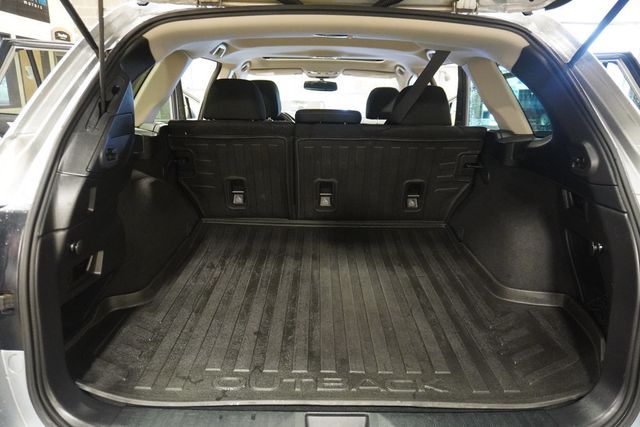 2017 Subaru Outback 2.5i Premium Wagon - 22997738 - 8