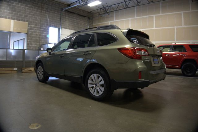 2017 Subaru Outback 2.5i Premium Wagon - 23011959 - 2