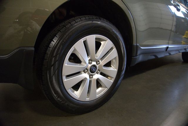 2017 Subaru Outback 2.5i Premium Wagon - 23011959 - 4