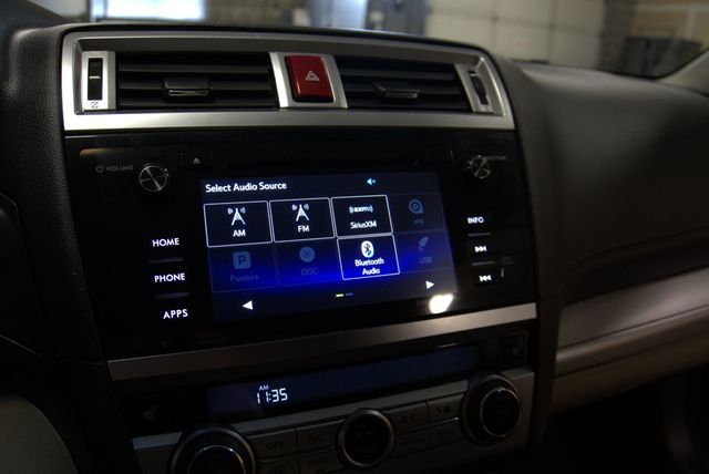 2017 Subaru Outback 2.5i Premium Wagon - 23011959 - 8